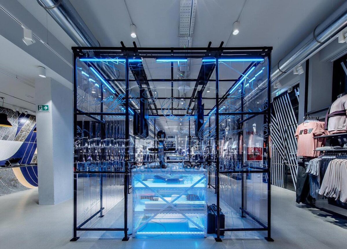 COOLEST MILANO 11-2021