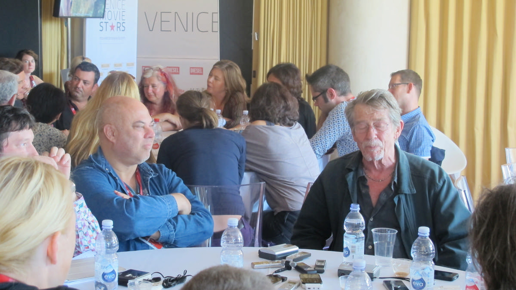 VENICE MOVIE STARS LOUNGE VENEZIA 2011